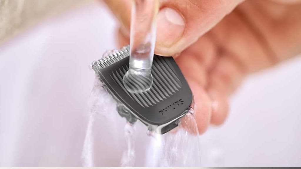 Easy to Clean - 6 in 1 Philips MultiGroom Series 5000 - MG3710 15
