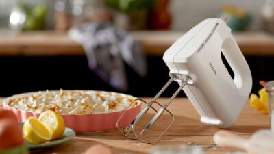 philips-daily-collection-hand-mixer-HR3705-00-b