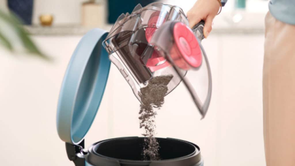 Philips Series 2000 PowerCyclone 4 Bagless Vacuum Cleaner XB2123 09 c