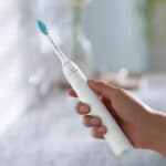 Philips Sonicare DailyClean Series 2100 Toothbrush HX3651 13 -D