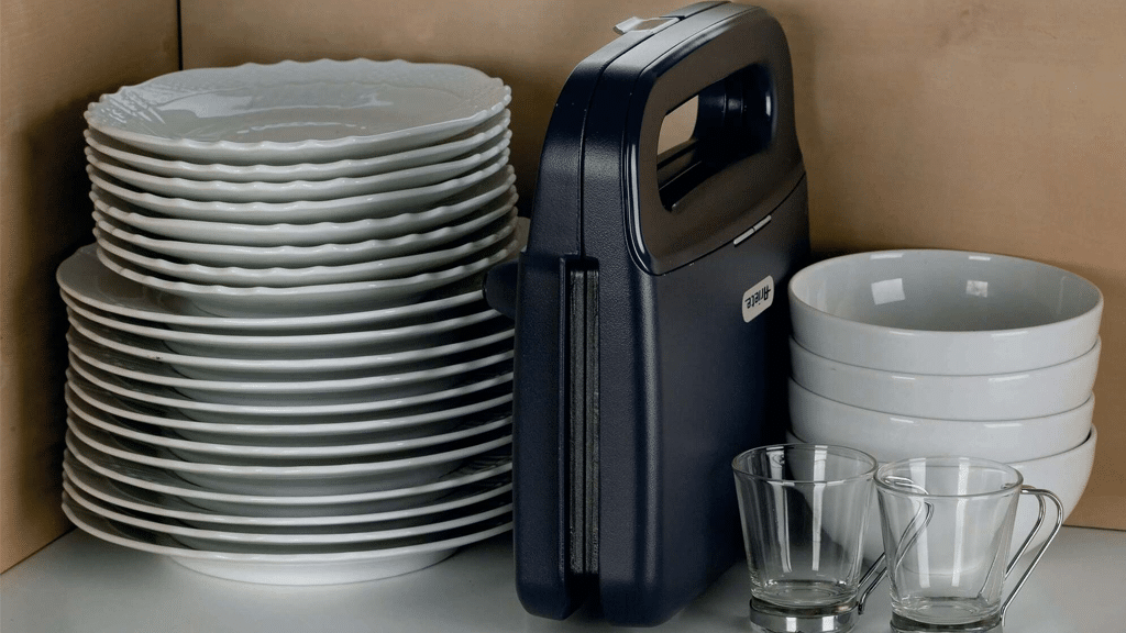 Ariete Breakfast Sandwich Maker - feature a