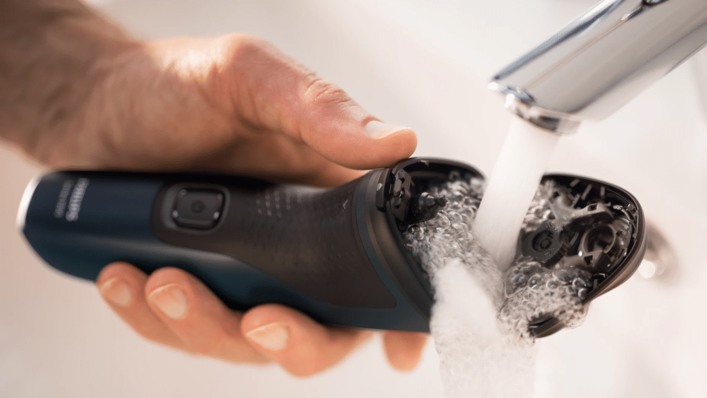 Philips Dry Electric Shaver Series 1000 S1141 00 e