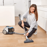 Black+Decker BXVML700E Bagless Vacuum Cleaner ES9480000B ;