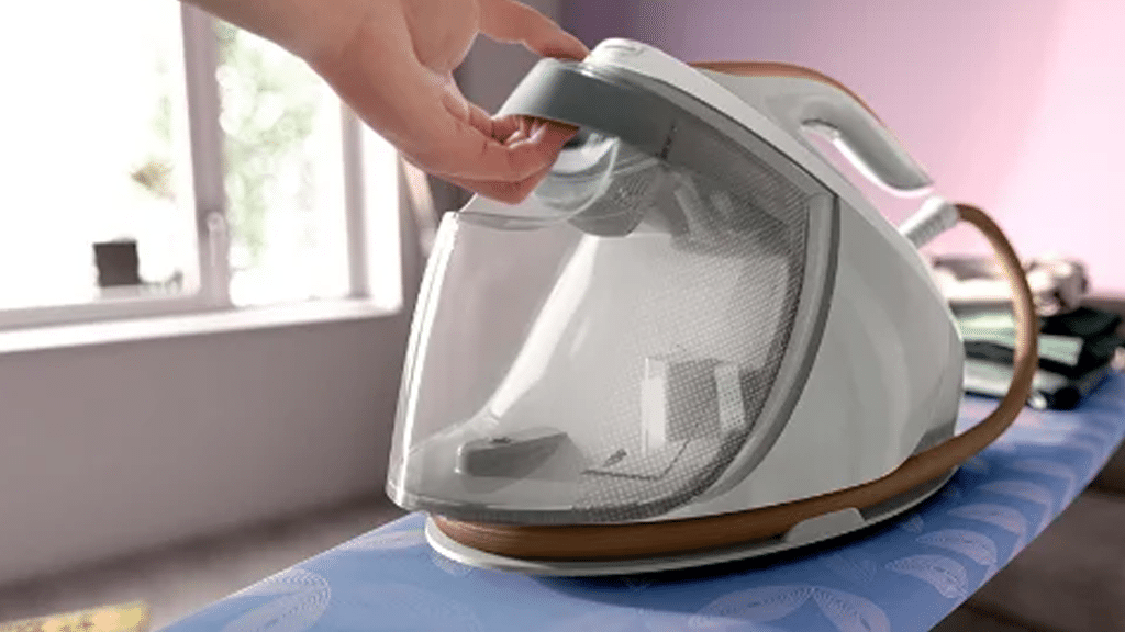 QPhilips PerfectCare 7000 Series Steam Station PSG7040 10 P