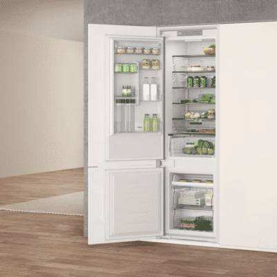 Whirlpool WHC20 T322 UK Built In Fridge Freezer i