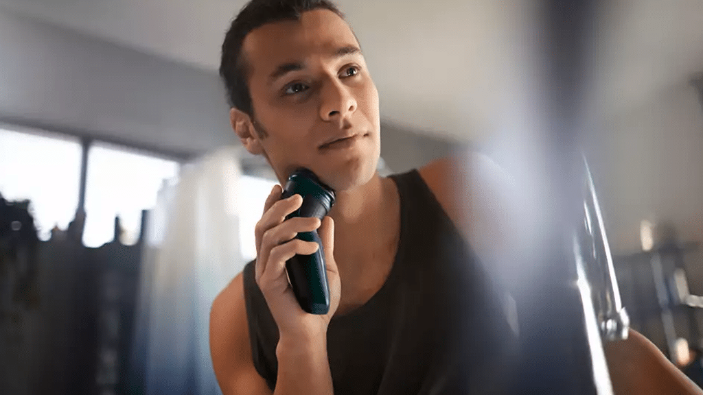 Philips Wet & Dry Electric Shaver 3000X X3052 d