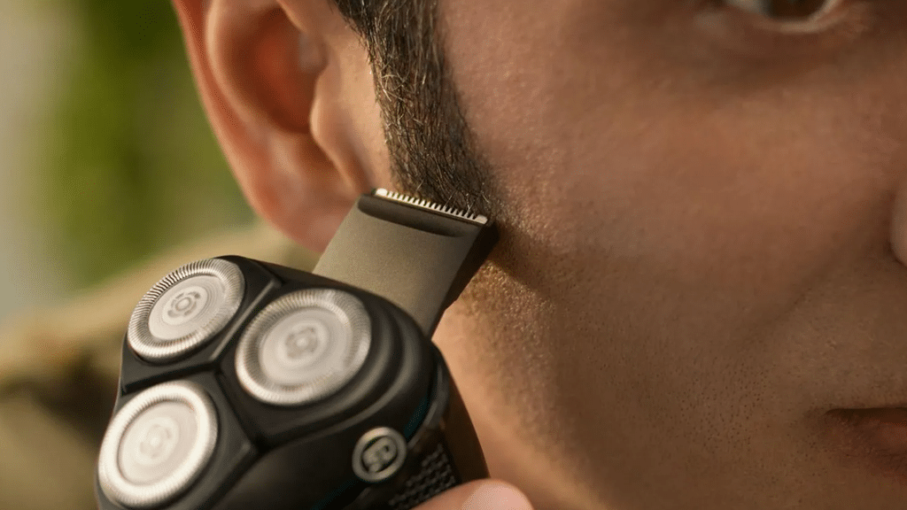 Philips Wet & Dry Electric Shaver Series 3000 S3244 12 a