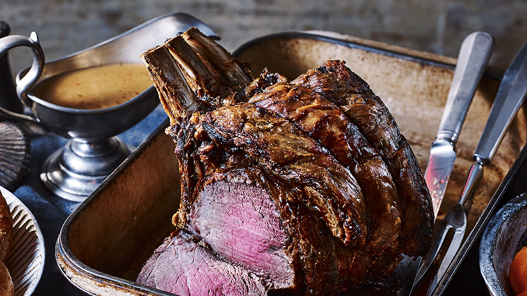 Roast-Beef-cooked-in-Grizzly-Grills-Elite-Kamado-BBQ-Grill