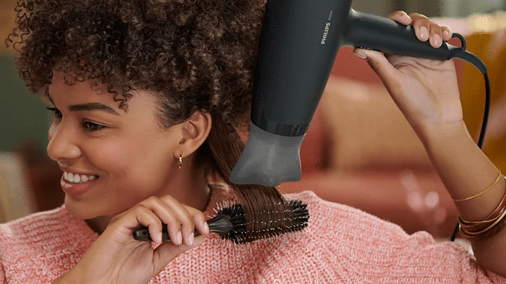 Philips Series 3000 Hair Dryer, Foldable BHD308-10 feature 6