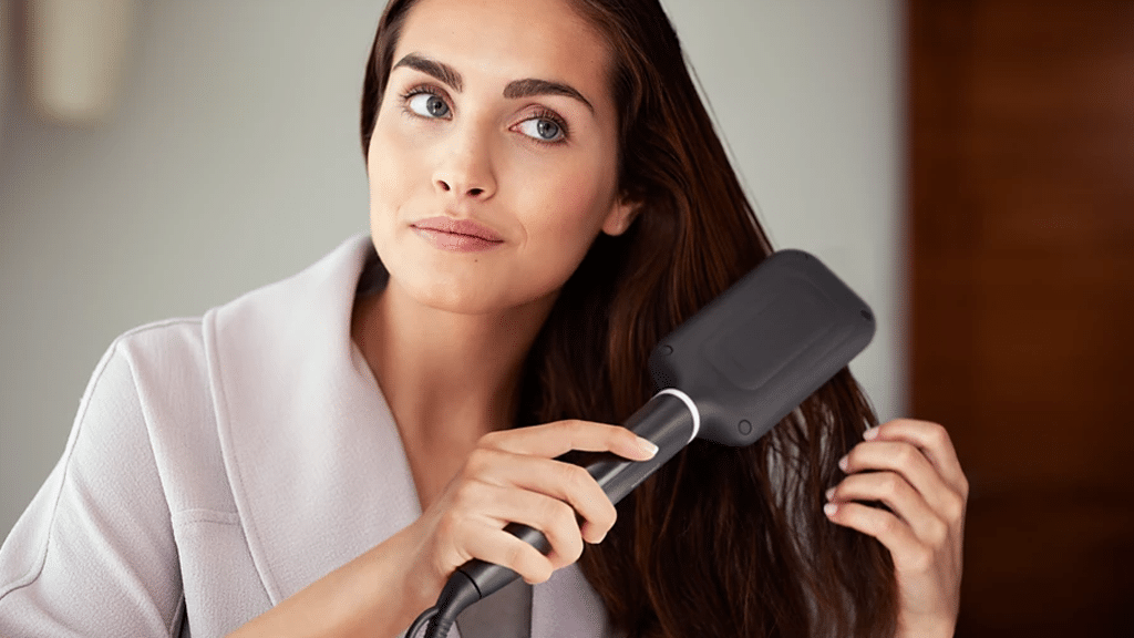Philips StyleCare Essential Hair Straightener Brush BHH880 00 F