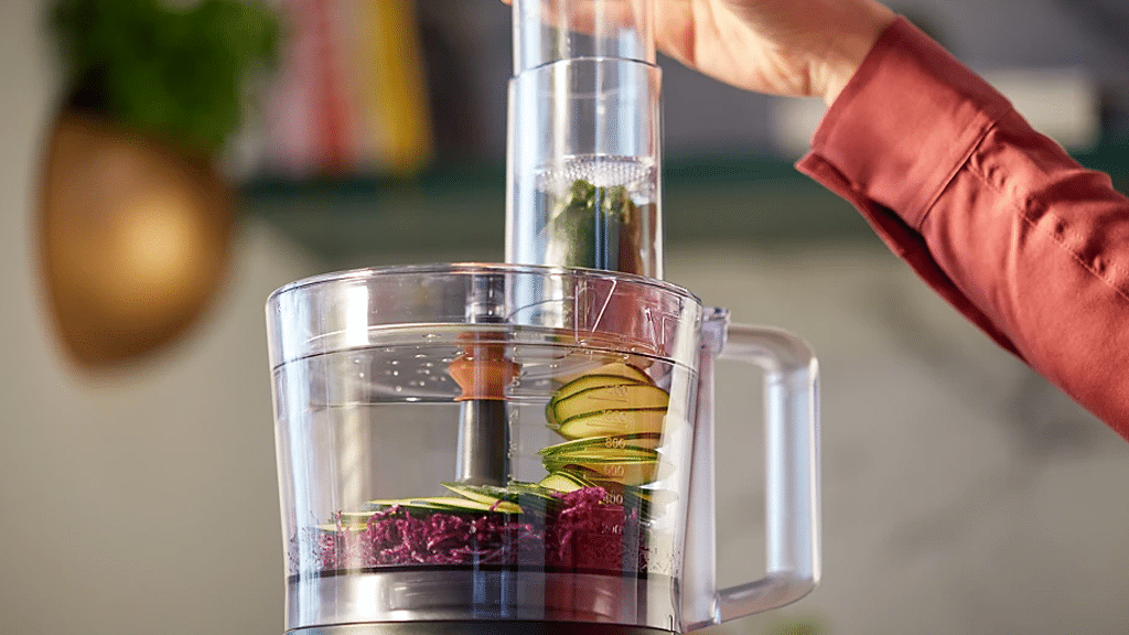 Philips Daily Collection Compact Food Processor HR7320 00 d