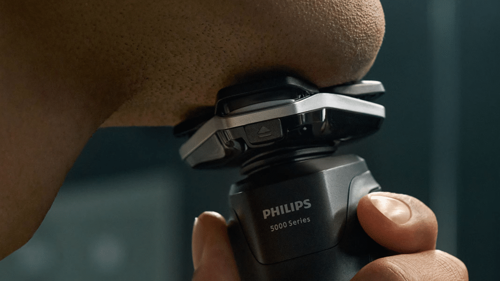 Philips Wet & Dry 7000 Electric Shaver S7886 35 j